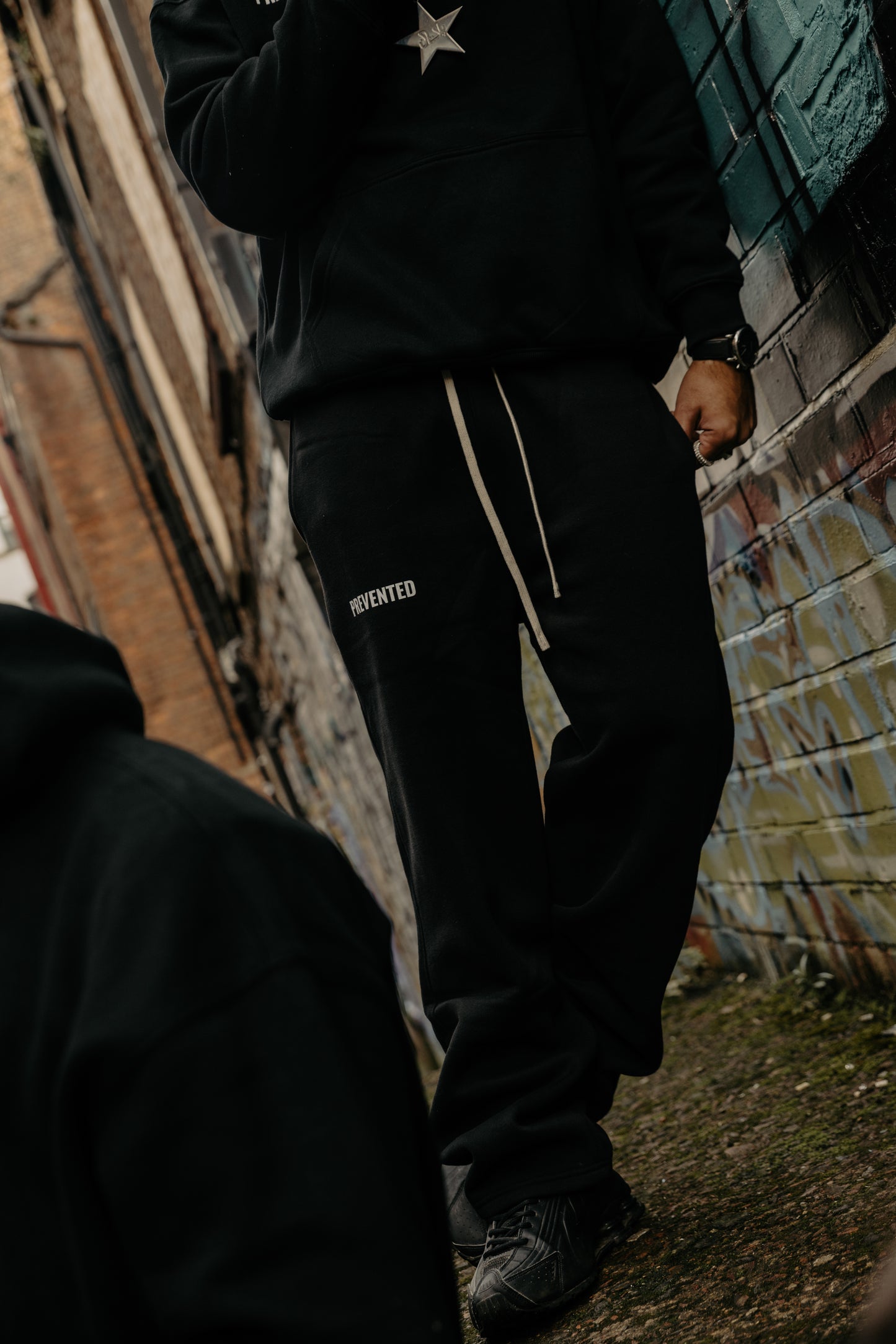 Black Heavyweight Hoodie – Clean Unisex Fit | PREVENTED®